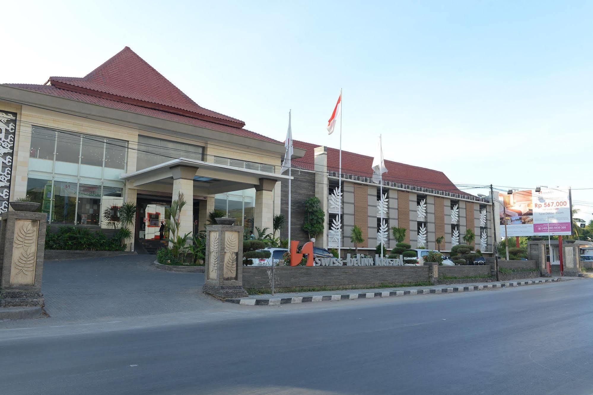 Kristal Hotel Kupang Κούπανγκ Εξωτερικό φωτογραφία